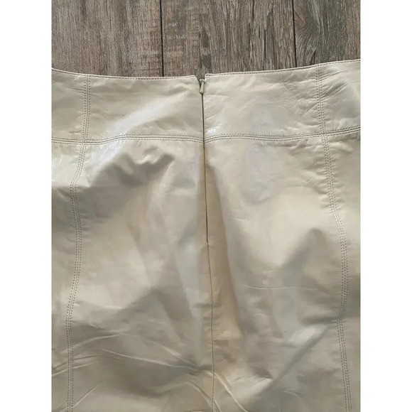 Anne Klein II Women's Cream Back Zip Mini Skirt Size 10 - Picture 5 of 5
